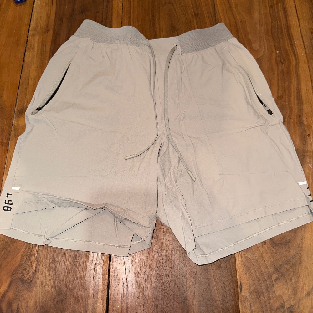 License to Train 7" Linerless Short